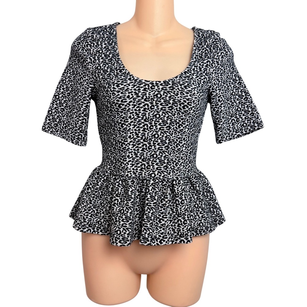 Maeve Anthropologie Leopard Print Peplum Top Black White Knit Short Sleeve XS